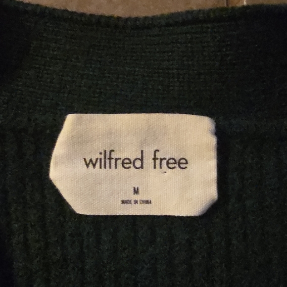 Aritzia Deep Green Knit Cardigan - Picture 2 of 7